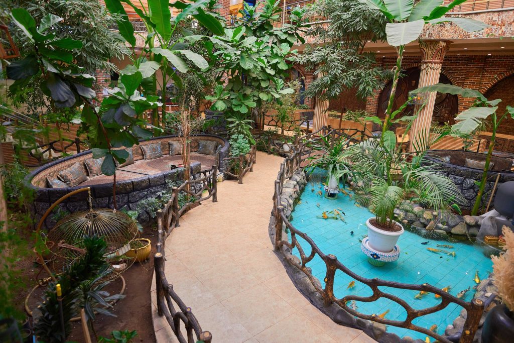 BERKEH-MOHITI7-1-scaled