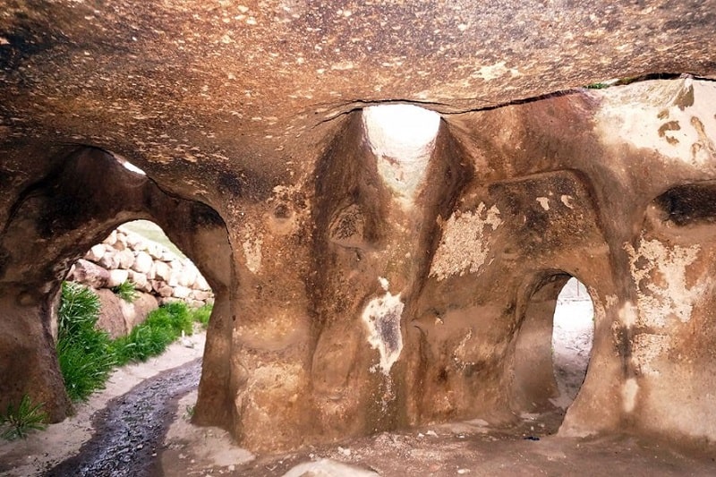 Iran-Tourist-Attraction-Tabriz-Hilehvar-Village