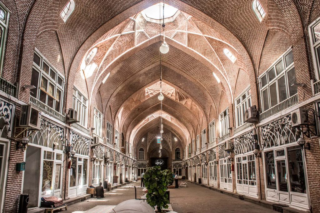 Mozaffariyeh,_Grand_Bazzar_of_Tabriz,_IRAN
