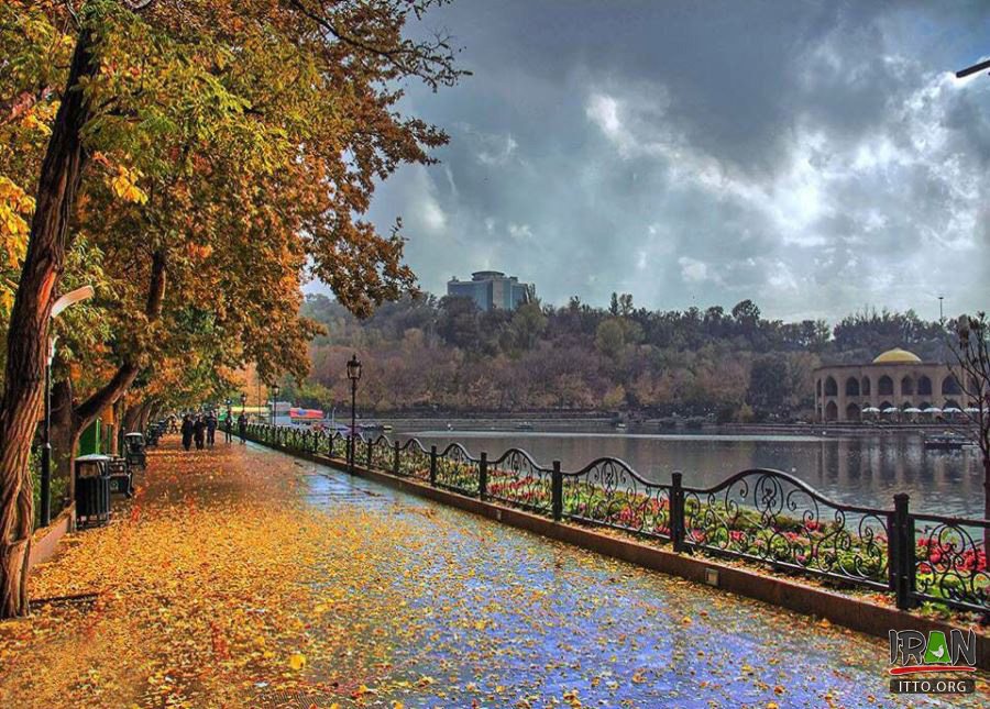 autumn-in-eil-goli-tabriz