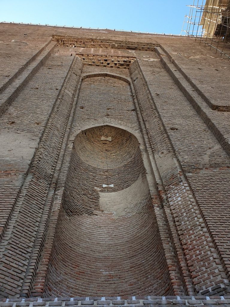 decoration-of-the-building