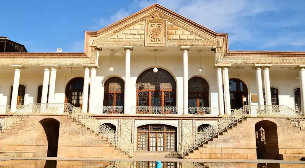 qajarmeusum-googlemaps