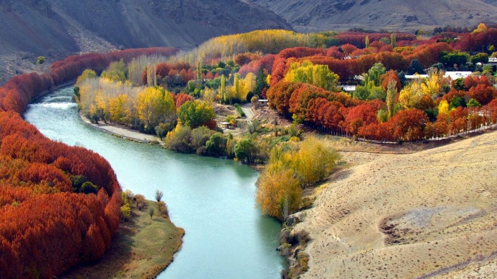 zayandehrud-in-the-west