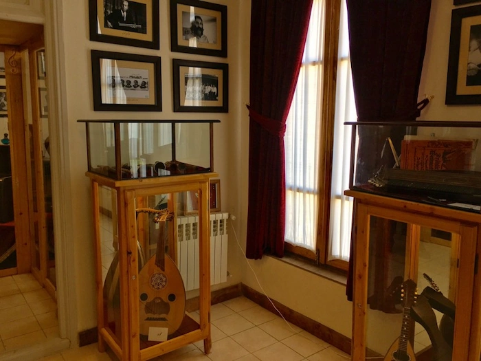 یکی-از-بخش-ها-و-اتاق-های-موزه-صدا-تبریز