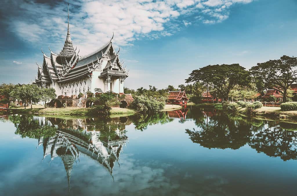 Asia-Travel-Guide-1024x677