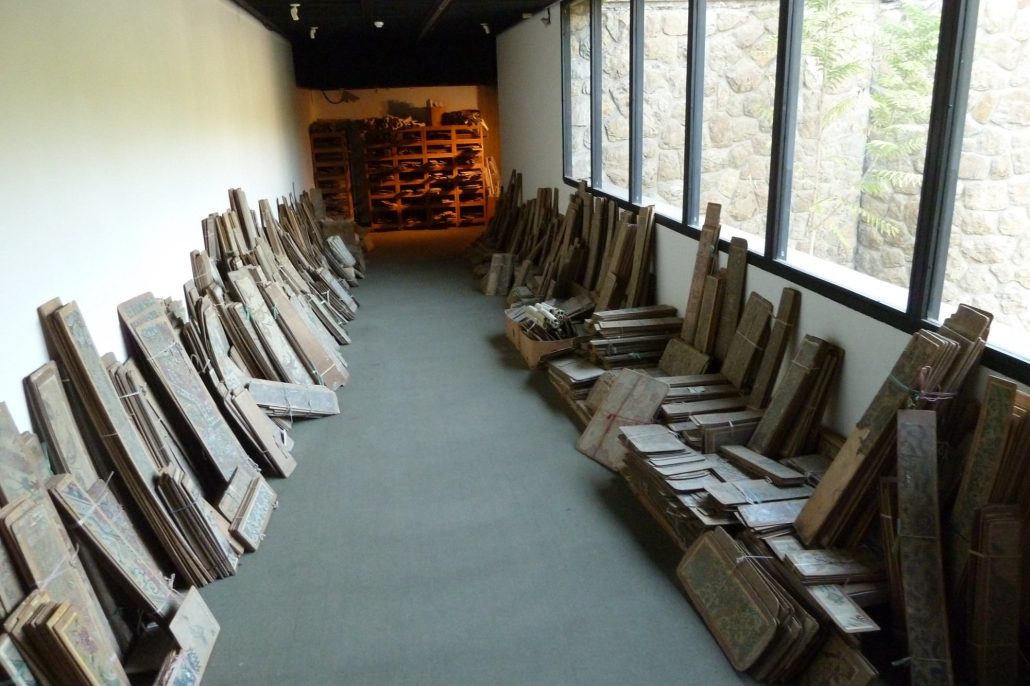 eher-kunstgewerbe-als